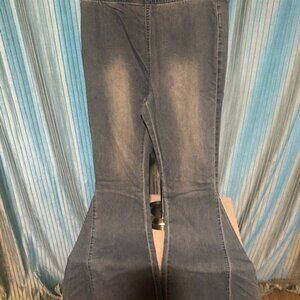 Newbury Kustom Women’s Medium Blue Wide Leg Flare Stretch Waist Jeans Raw Hem